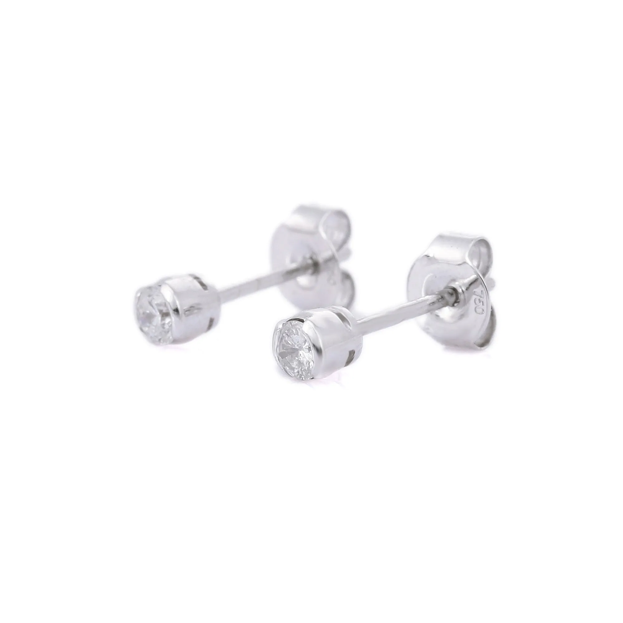 18K Tiny Round Diamond Daily Wear Studs