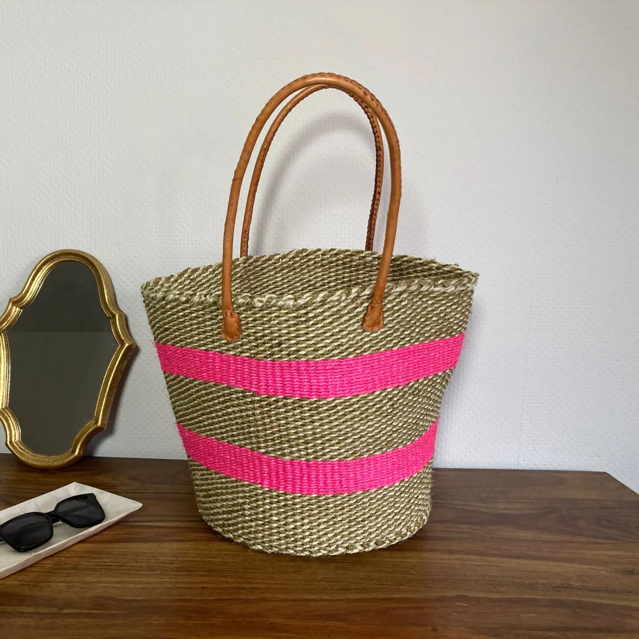 Raffia Weekender Tote Bag in Pink