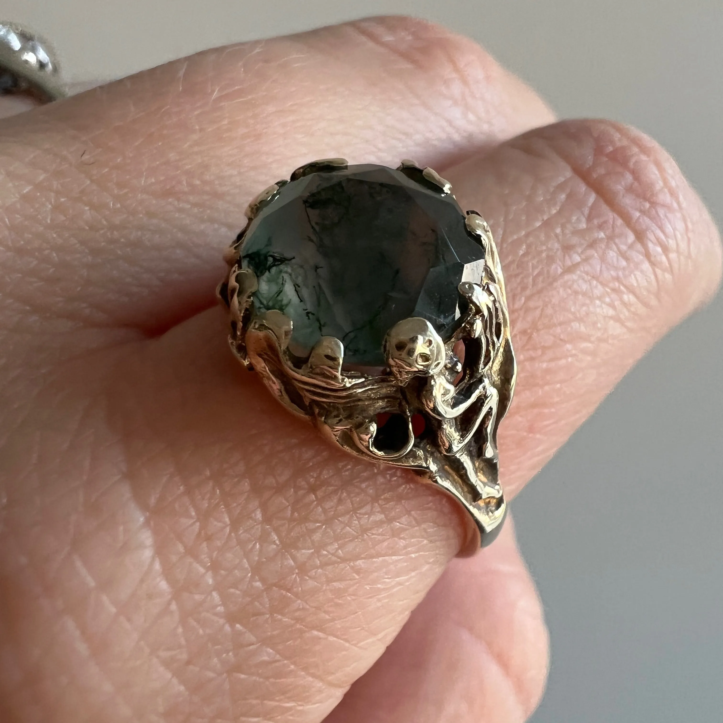 reimagined V I N T A G E // the moss and the fairy / 10k yellow gold and moss agate solitaire ring / size 8-8.25