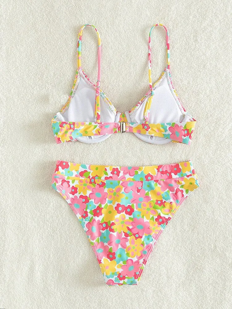 Ästhetisches Blumen-Bikini-Set für Sonnenuntergang und Schwimmen